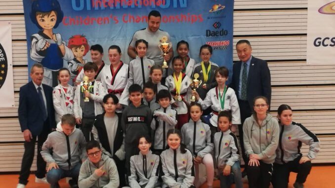 Unsere Schüler der Sportschule Park Stuttgart beim internationalen Kinderturnier Poomsae (Taekwondo)