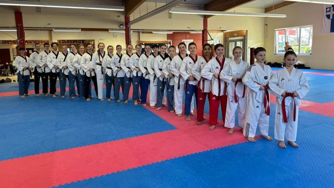 Der Landeskader der Taekwondo-Union Baden-Württemberg, darunter Schüler der Sportschule Park aus Stuttgart