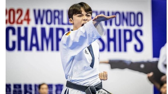 Matteo-Won Campana von der Sportschule Park bei der Weltmeisterschaft Poomsae 2024 in Hongkong.