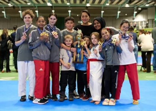 erfolgreiche Schüler der Sportschule Park aus Stuttgart beim letzten Park Pokal im Sindelfinger Glaspalast 2024.