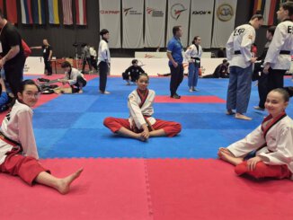 Schülerinnen der Sportschule Park beim Presidents Cup in Innsbruck beim Aufwärmen
