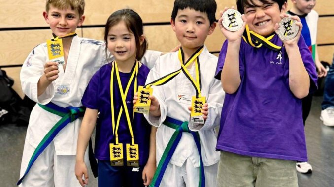 Schüler der Sportschule Park bei den württembergischen Meisterschaften Poomsae.