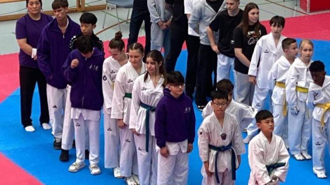 Schüler der Sportschule Park in Stuttgart bei der württembergischen Landesmeisterschaft 2026 Taekwondo.