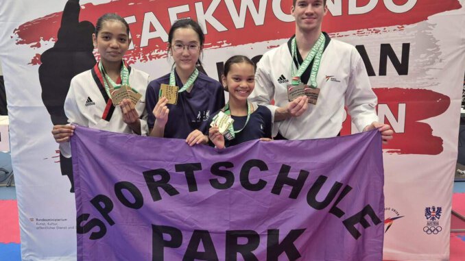 Schüler der Sportschule Park mit Medaillen bei den Austrian Open Poomsae in Wien 2026.